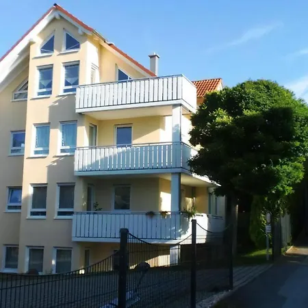 Mit Terrasse In Ruhiger Lage Apartment