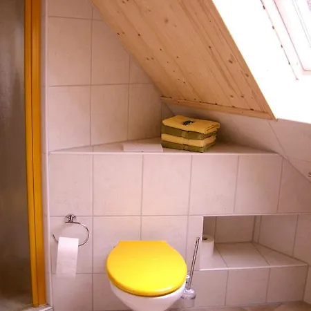 Gästezimmer Am Märchenbrunnen Gasthof