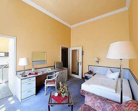 Hotel Aha 3*