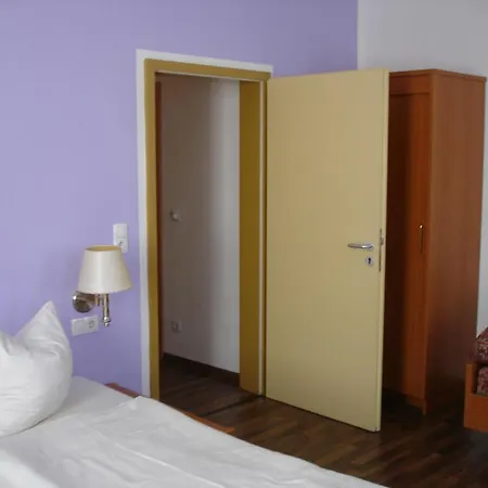 Kurfurst Otel 3*