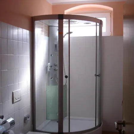 Kurfurst Otel Dresden