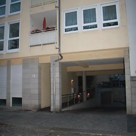 Zwinger Apartment *