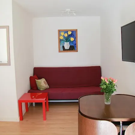Zwinger Apartment