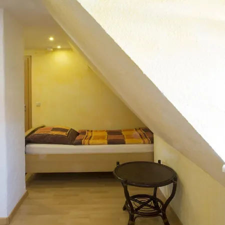 Loeffler Apartman *