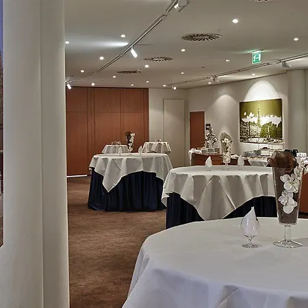 Ramada By Wyndham Dresde