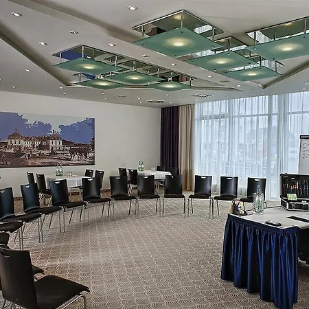 Ramada By Wyndham 4* Dresde