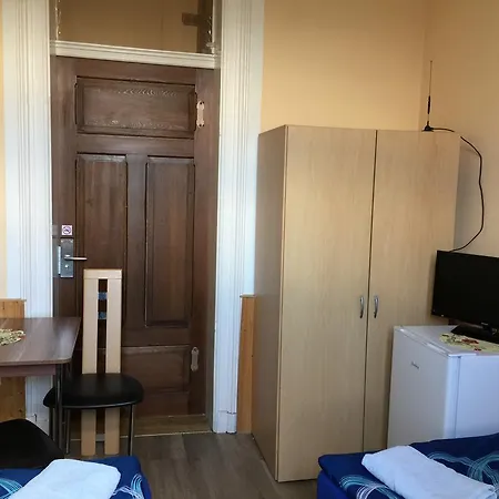 Zimmerfrei-dresden Hostel Dresden