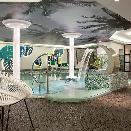 Gewandhaus Dresden, Autograph Collection Hotel