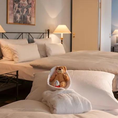 Elbflorenz Hotel 4*