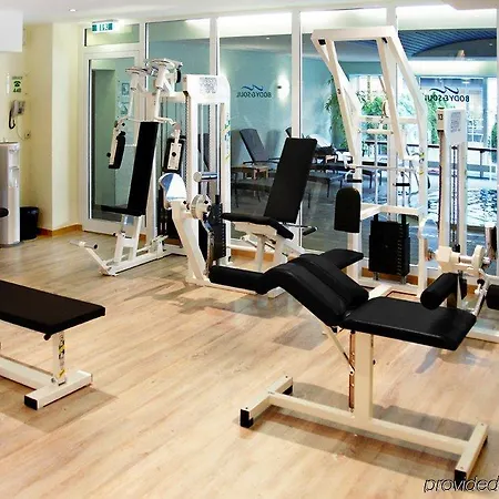 Courtyard By Marriott Hotel Dresden