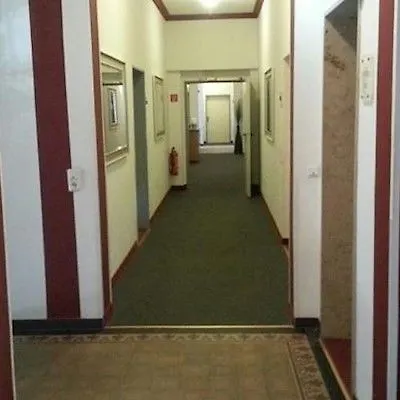 Hotell Am Bonhöfferplatz 3*