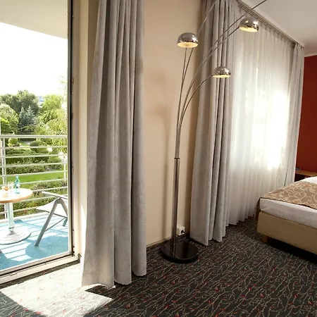 Western Quintessenz-forum 4* Dresde