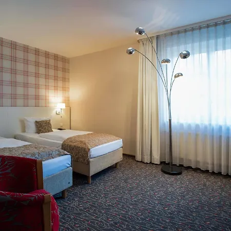 Western Quintessenz-forum Hotel 4*