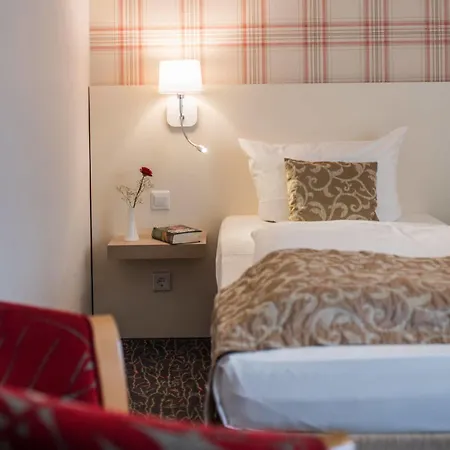 Western Quintessenz-forum Hotel 4*