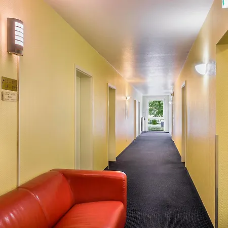Scope Airport Hotel