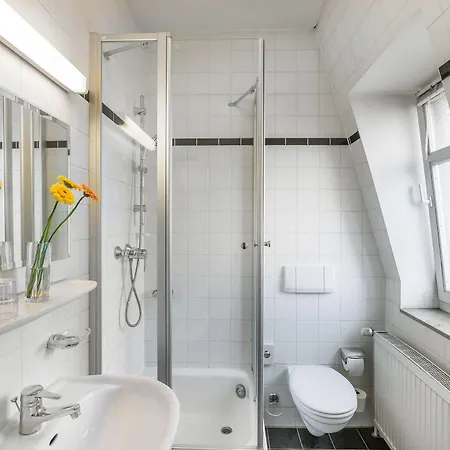 Hotel Am Bonhöfferplatz 3*