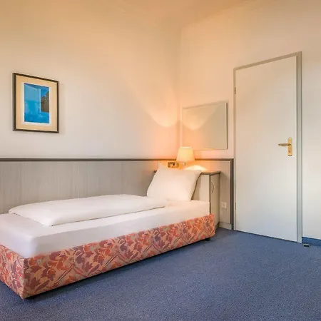 Am Bonhöfferplatz Hotell 3*