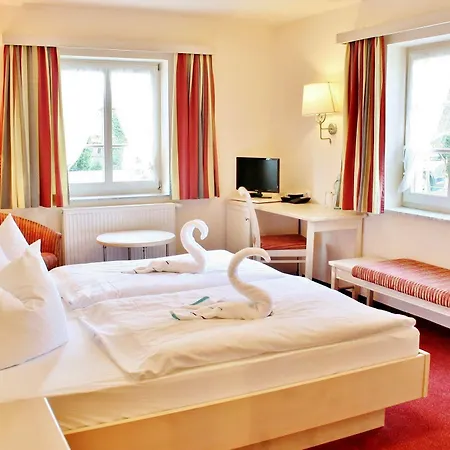 Alttolkewitzer Hof 3*