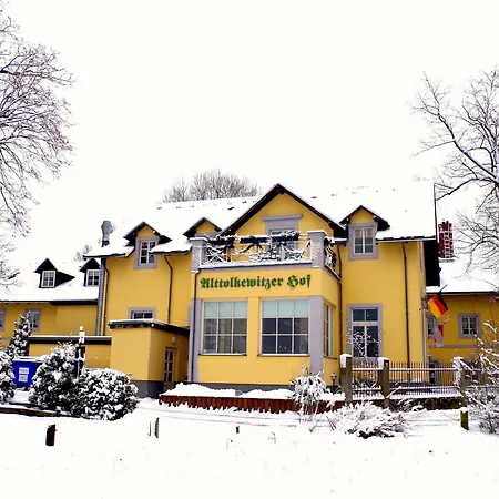 Alttolkewitzer Hof 3*