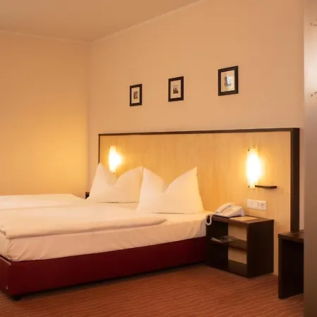 Bergwirtschaft Wilder Mann Und Restaurant Hotel Dresden