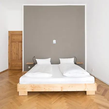 Apartment Bischof Am Alaunpark, Neustadt