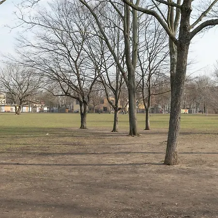 Bischof Am Alaunpark, Neustadt Apartment