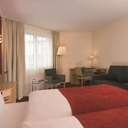 Nh Neustadt Hotel 4*