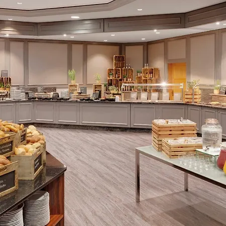 Bilderberg Bellevue 5* Drážďany