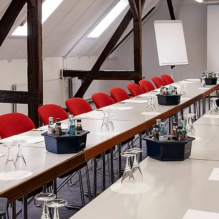 Schloss Eckberg Hotell 4*