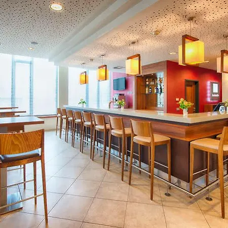 Hotel Leonardo Altstadt 3*