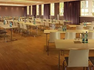 Hotel Hyperion Am Schloss 5*