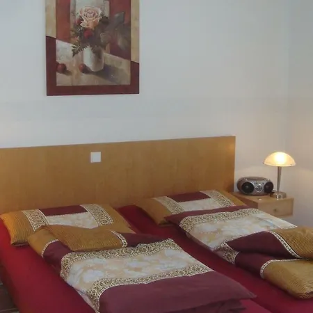 Alttolkewitzer Ferien- & Mrosk Guest house Dresden