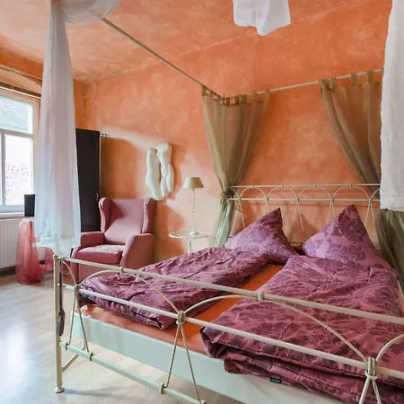 Residenz: Spacious For Groups Up To 6 Apartment *