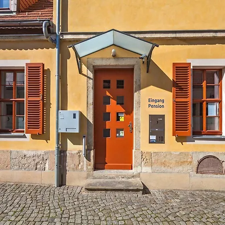Am Schillerplatz