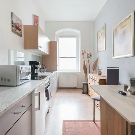 Apartment Residenz: Spacious For Groups Up To 6