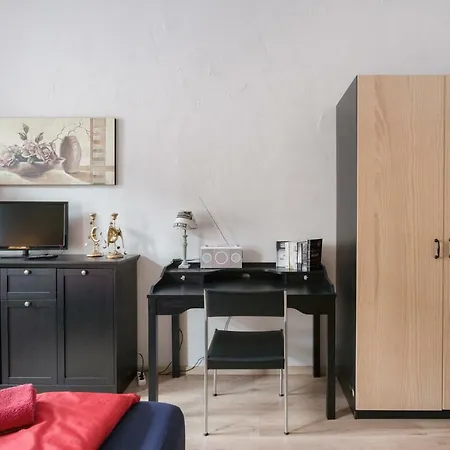 Apartment Residenz: Spacious For Groups Up To 6