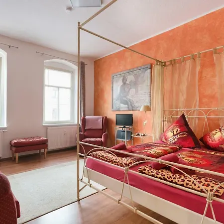 Apartment Residenz: Spacious For Groups Up To 6 Dresden