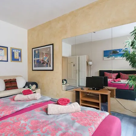 Residenz: Spacious For Groups Up To 6 Apartment Dresden