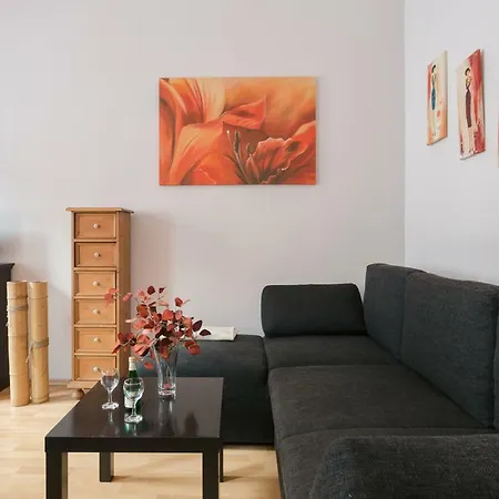 Apartment Residenz: Spacious For Groups Up To 6