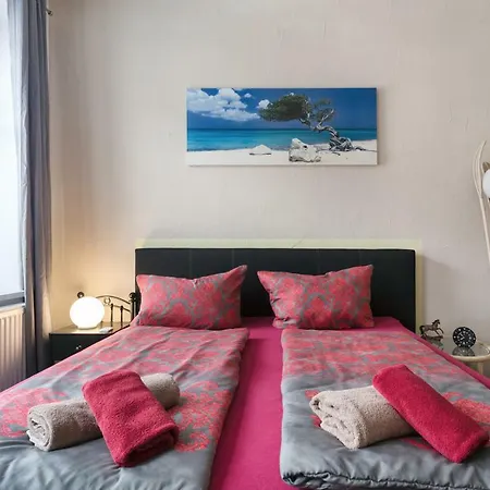 Apartment Residenz: Spacious For Groups Up To 6