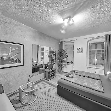 Residenz: Spacious For Groups Up To 6 Dresden