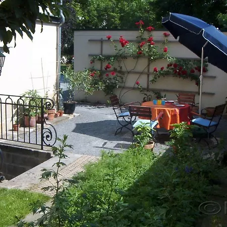 Haniel Oskar Apartment *