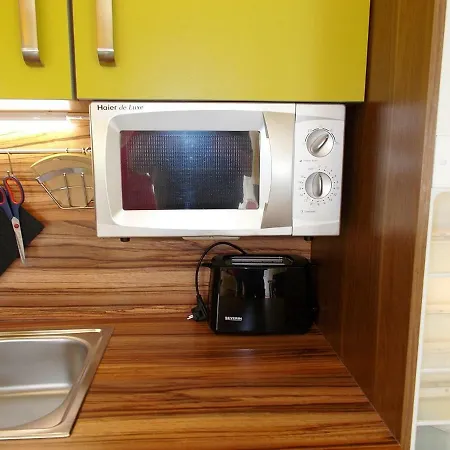Uhlemann - Nur 15 Minuten Bis In Altstadt Apartment