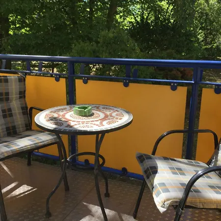 Whg./flat Am Grossen Garten In Apartment *