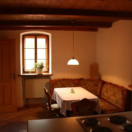 Apartment Ferienwohnung Im Kastanienhof Dresden, Buhlau Dresden