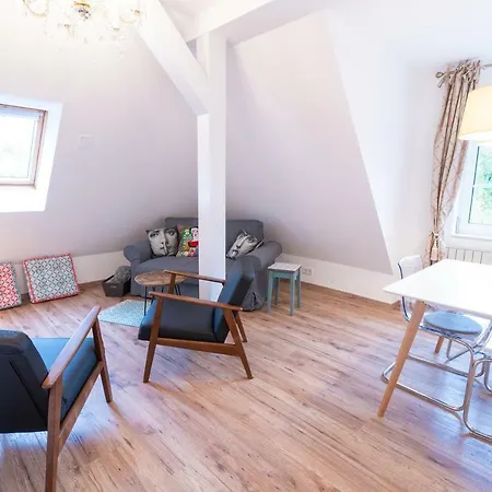 Apartment Golding - Flat 2 *