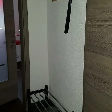 Oder Dresden-neustadt Inkl Parkplatz Mit Balkon Oder Terrasse 德累斯顿