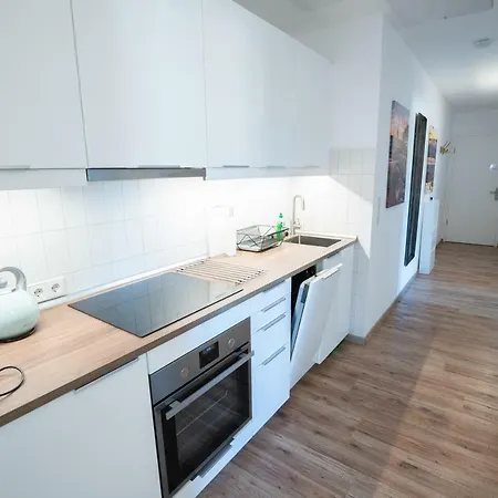 Golding - Flat 2 Apartment *