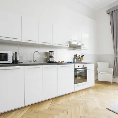 Limehome Antonstrasse Apartahotel 3*