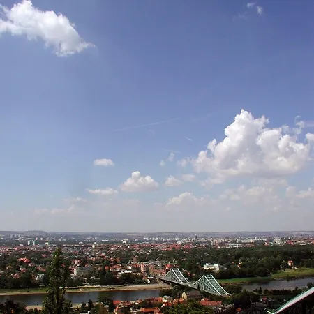 Apartment Ferienwohnung Natur Und Kunst Dresden